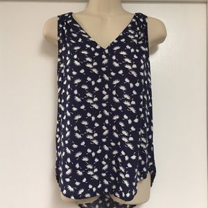 Old navy floral top✨